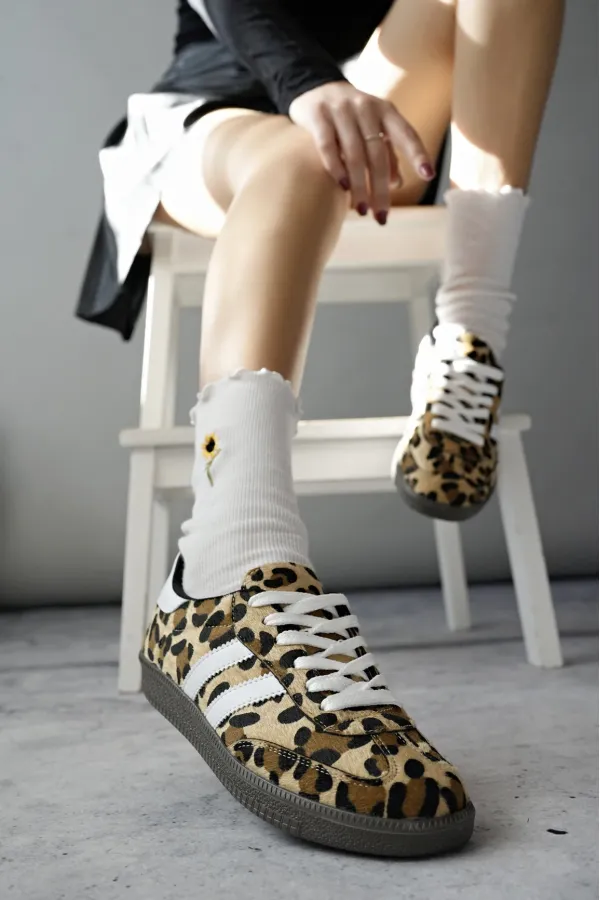 Muggo LEOPARD Guaranteed Women's Orthopedic Casual Lace-Up Walking Leopard Patterned Sneaker Sports Shoes