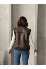 Gilet en fourrure avec col en daim - Marron | TOPSHOW | F1532