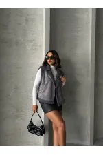 Gilet en fourrure avec col en daim - Gris | TOPSHOW | F1532