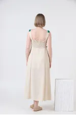 Robe en lin à bretelles avec appliques en pierre émeraude Topshow