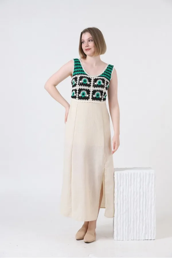 Robe en lin à bretelles avec appliques en pierre émeraude Topshow