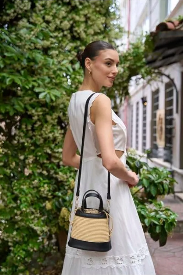 Bohemian Style Bucket Hand and Shoulder Bag Black Straw Bohemian Style Bucket Hand and Shoulder Bag Black Straw