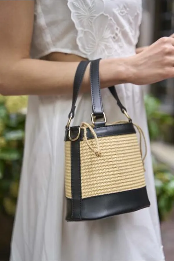 Bohemian Style Bucket Hand and Shoulder Bag Black Straw Bohemian Style Bucket Hand and Shoulder Bag Black Straw