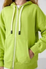 Tommylife Toptan 7-15 Yaş Kapüşonlu Standart Kalıp Kız Çocuk Sweatshirt 75149 Lime Yeşil Tommylife Toptan 7-15 Yaş Kapüşonlu Standart Kalıp Kız Çocuk Sweatshirt 75149 Lime Yeşil