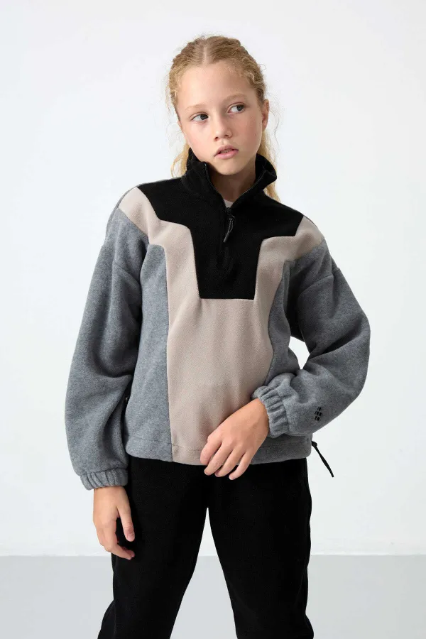 Tommylife Toptan 7-15 Yaş Dik Yaka Standart Kalıp Kız Çocuk Polar Sweatshirt 75153 Gri Melanj Tommylife Toptan 7-15 Yaş Dik Yaka Standart Kalıp Kız Çocuk Polar Sweatshirt 75153 Gri Melanj