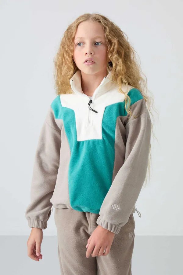 Tommylife Toptan 7-15 Yaş Dik Yaka Standart Kalıp Kız Çocuk Polar Sweatshirt 75153 Koyu Bej Tommylife Toptan 7-15 Yaş Dik Yaka Standart Kalıp Kız Çocuk Polar Sweatshirt 75153 Koyu Bej