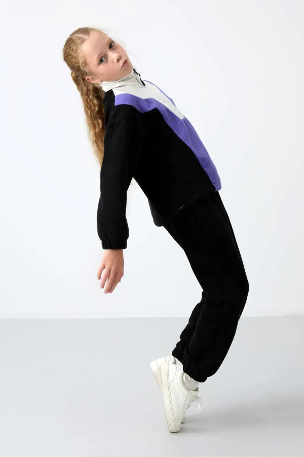 Tommylife Toptan 7-15 Yaş Dik Yaka Standart Kalıp Kız Çocuk Polar Sweatshirt 75153 Siyah Tommylife Toptan 7-15 Yaş Dik Yaka Standart Kalıp Kız Çocuk Polar Sweatshirt 75153 Siyah